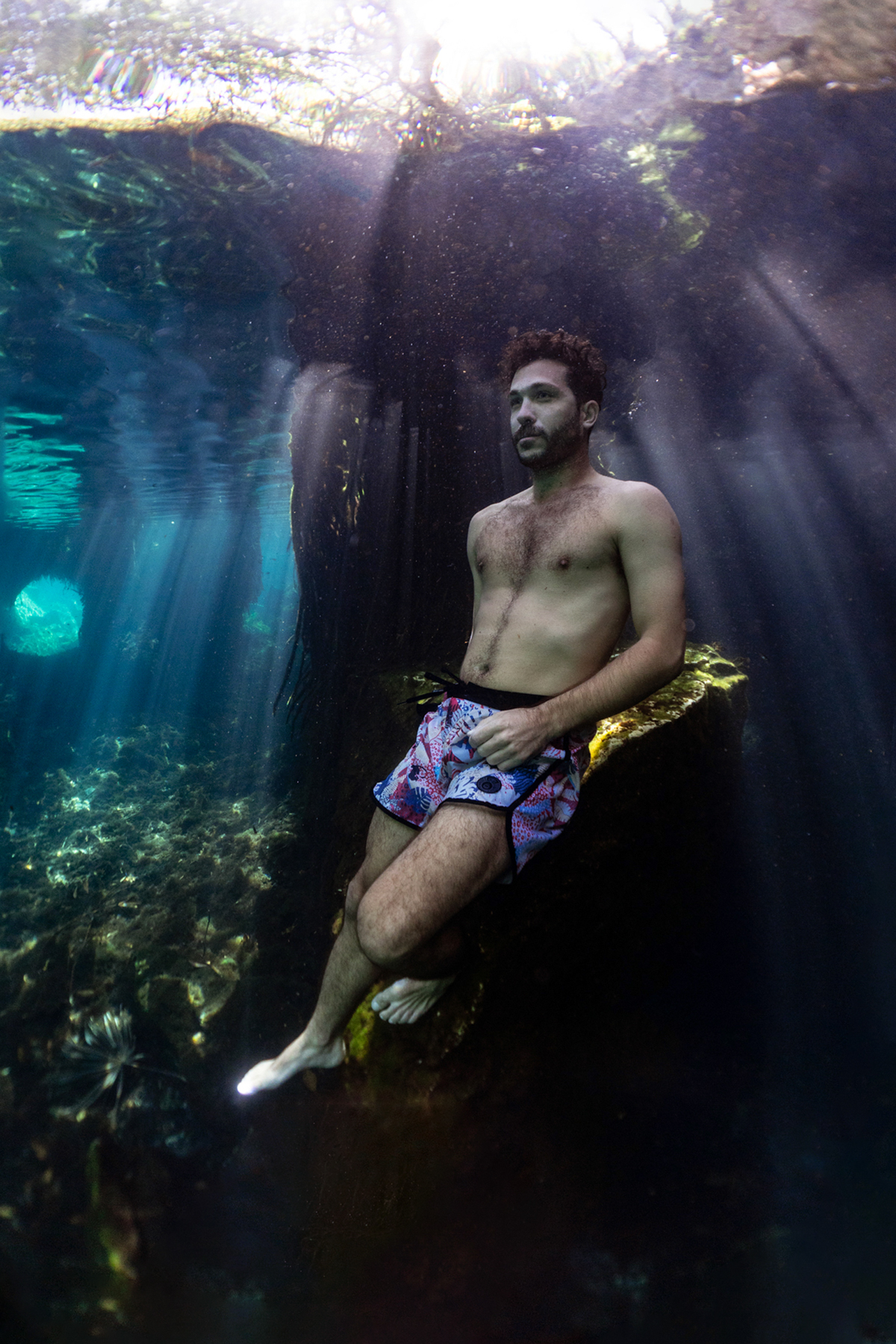Cenote-Photographer-Emilia-Black-Box